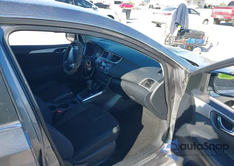 2017 Nissan Sentra S z USA, uszkodzony, nr VIN 3N1AB7AP7HY334534